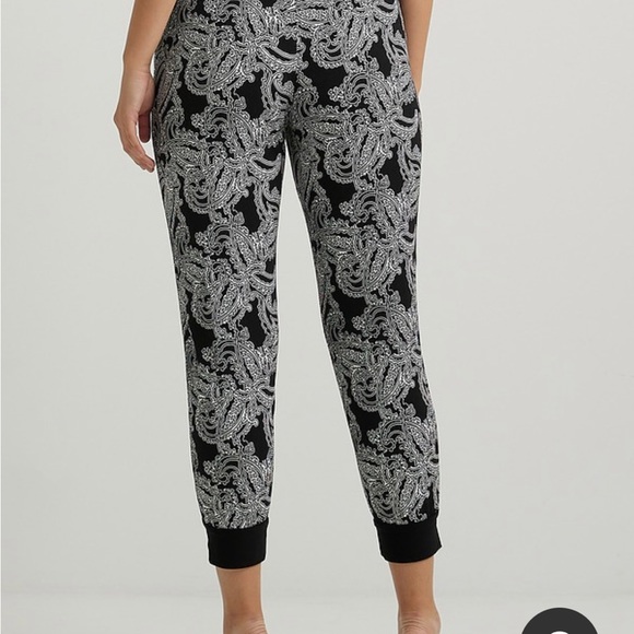 (16) Joseph Ribkoff pants/joggers - Picture 11 of 11
